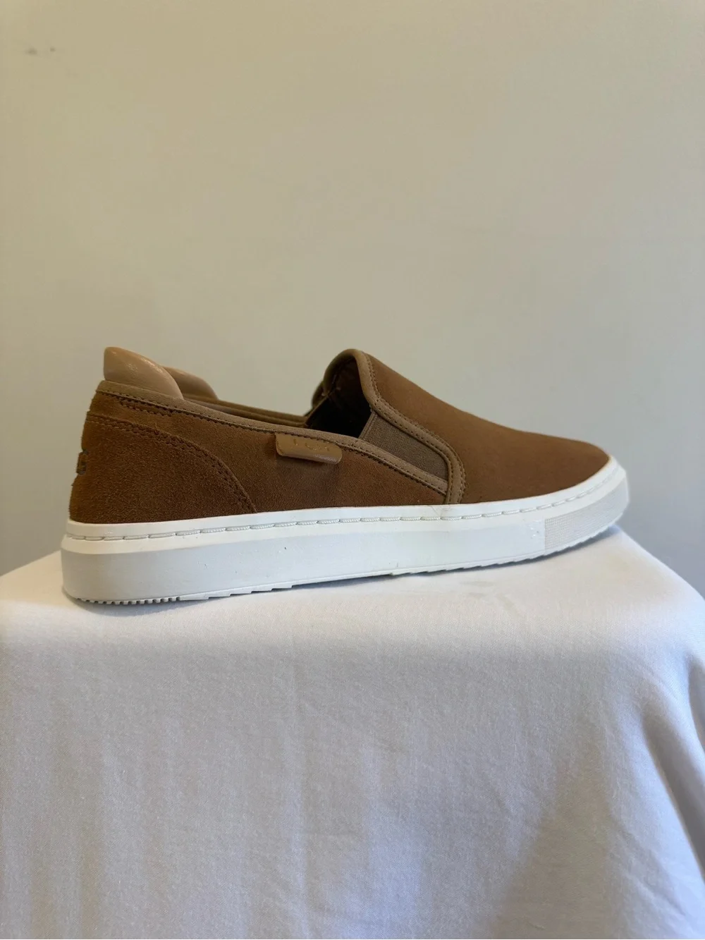UGG casual slip